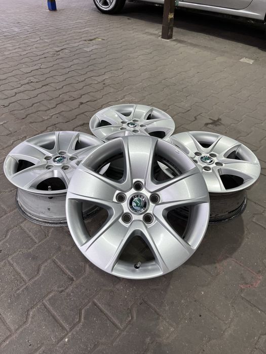 R16 5x112 j6.5 et50 dia57.1 Skoda Шкода Octavia Октвія A5 A7 оригінал