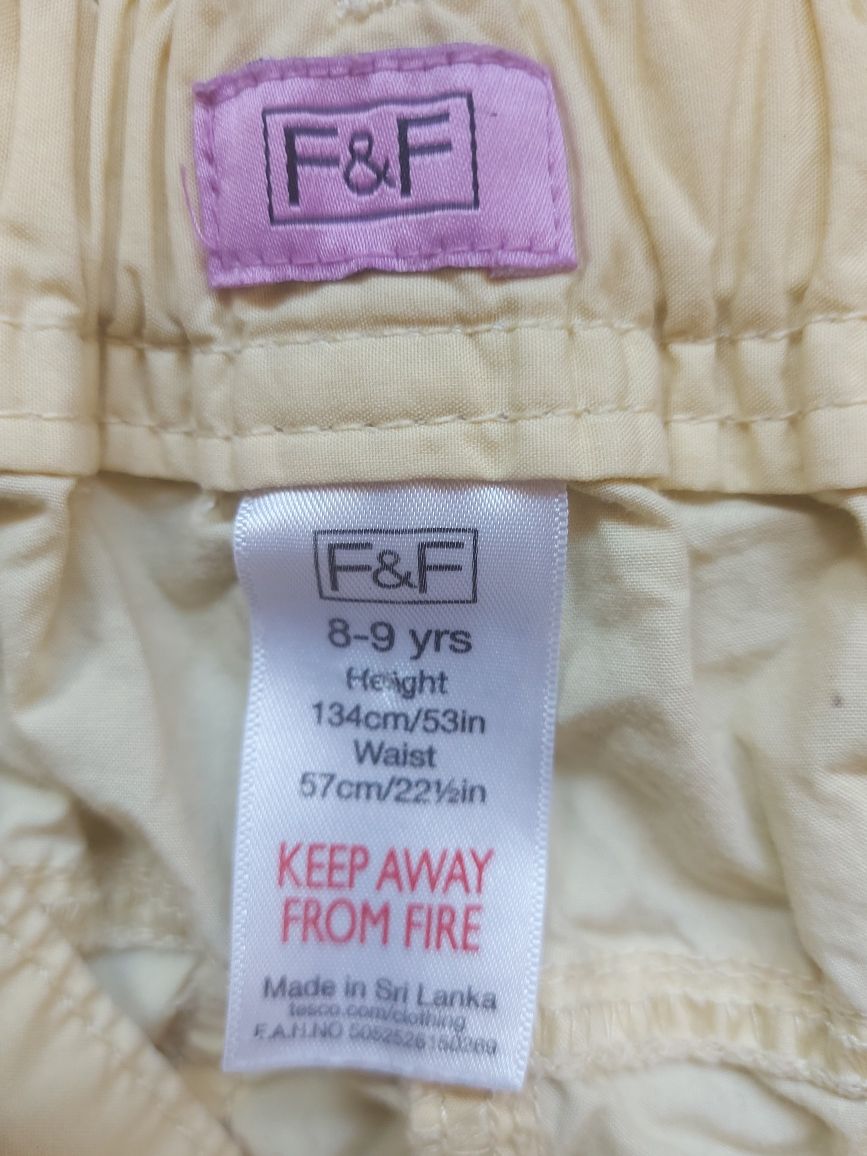 Spodnie dziecięce rozmiar 134 firma F&F
