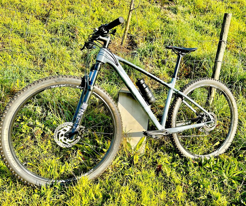 Trek Xcaliber 7 - bicicleta montanha