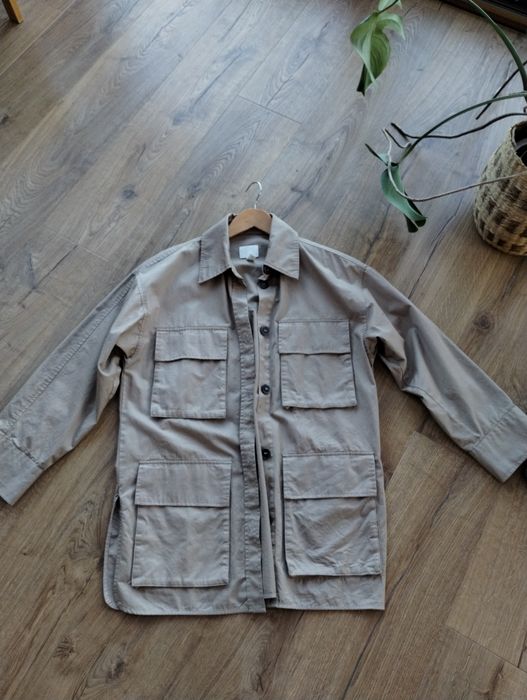 Kurtka  damska  utility beżowa h&m S/36