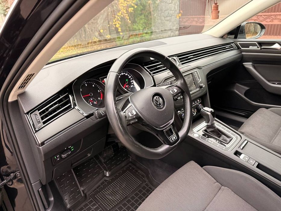 Passat B8 evropa 2.0 дизель. Автомат