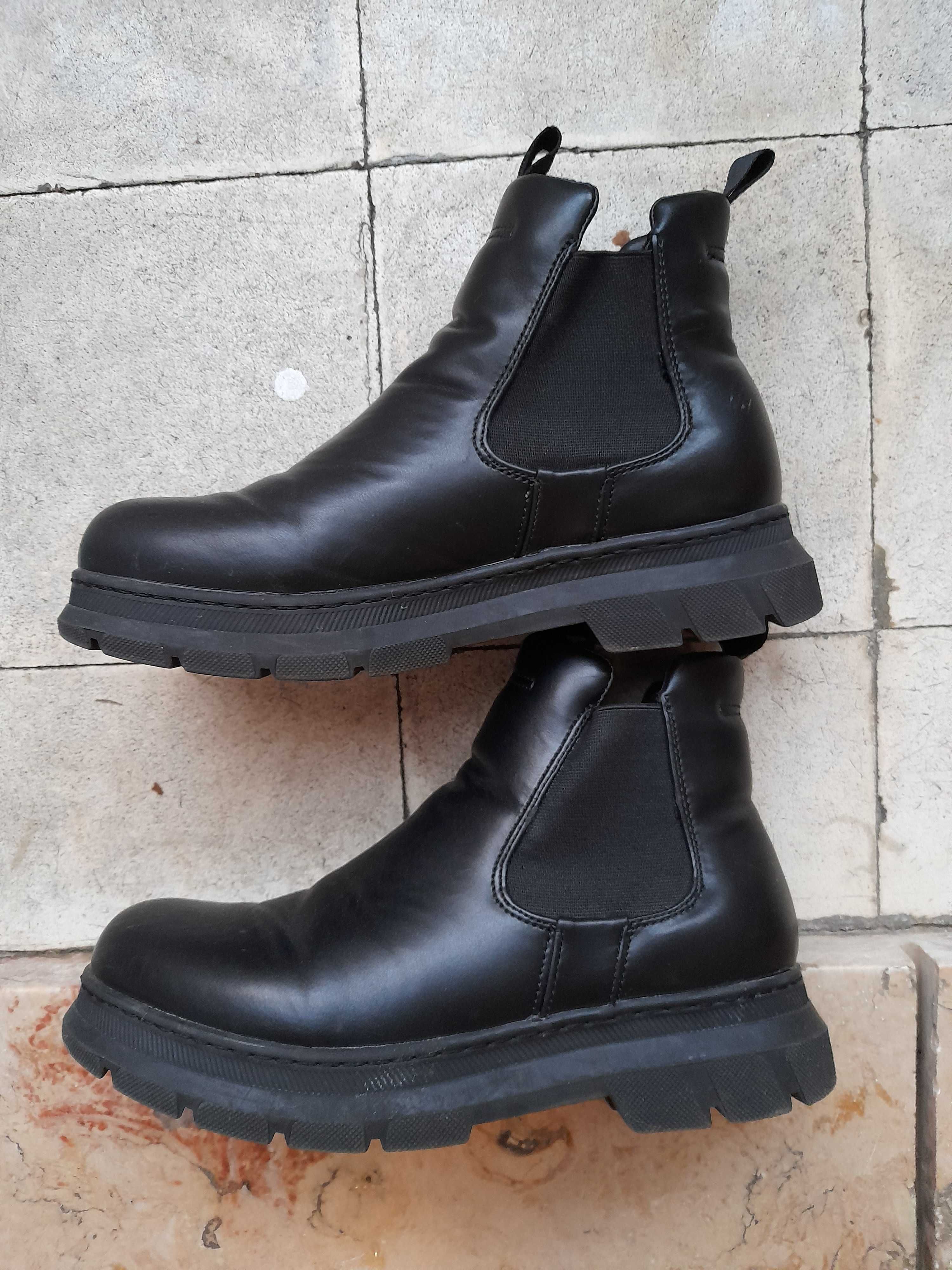 Botas modernas estimadas