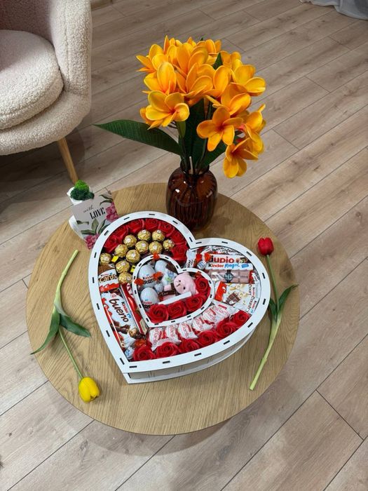 Солодкий подарунковий бокс – оригінальний сюрприз