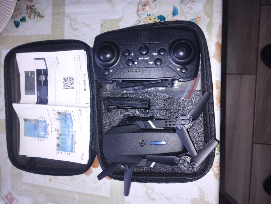 Dwa Drony E88 pro