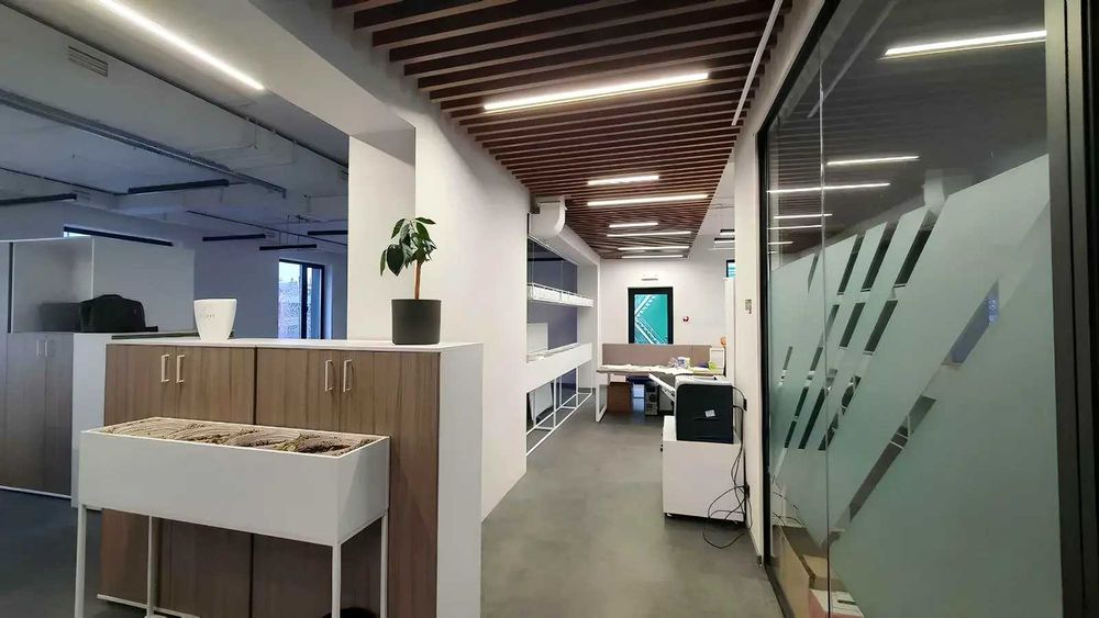 Без кмісії, Продаж офісної будівлі біля метро Політехнічний Інститут.