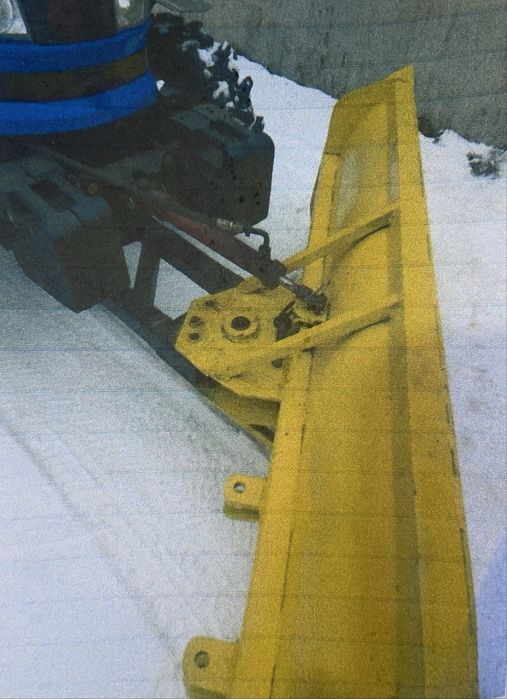 Отвал з гідропідйомником