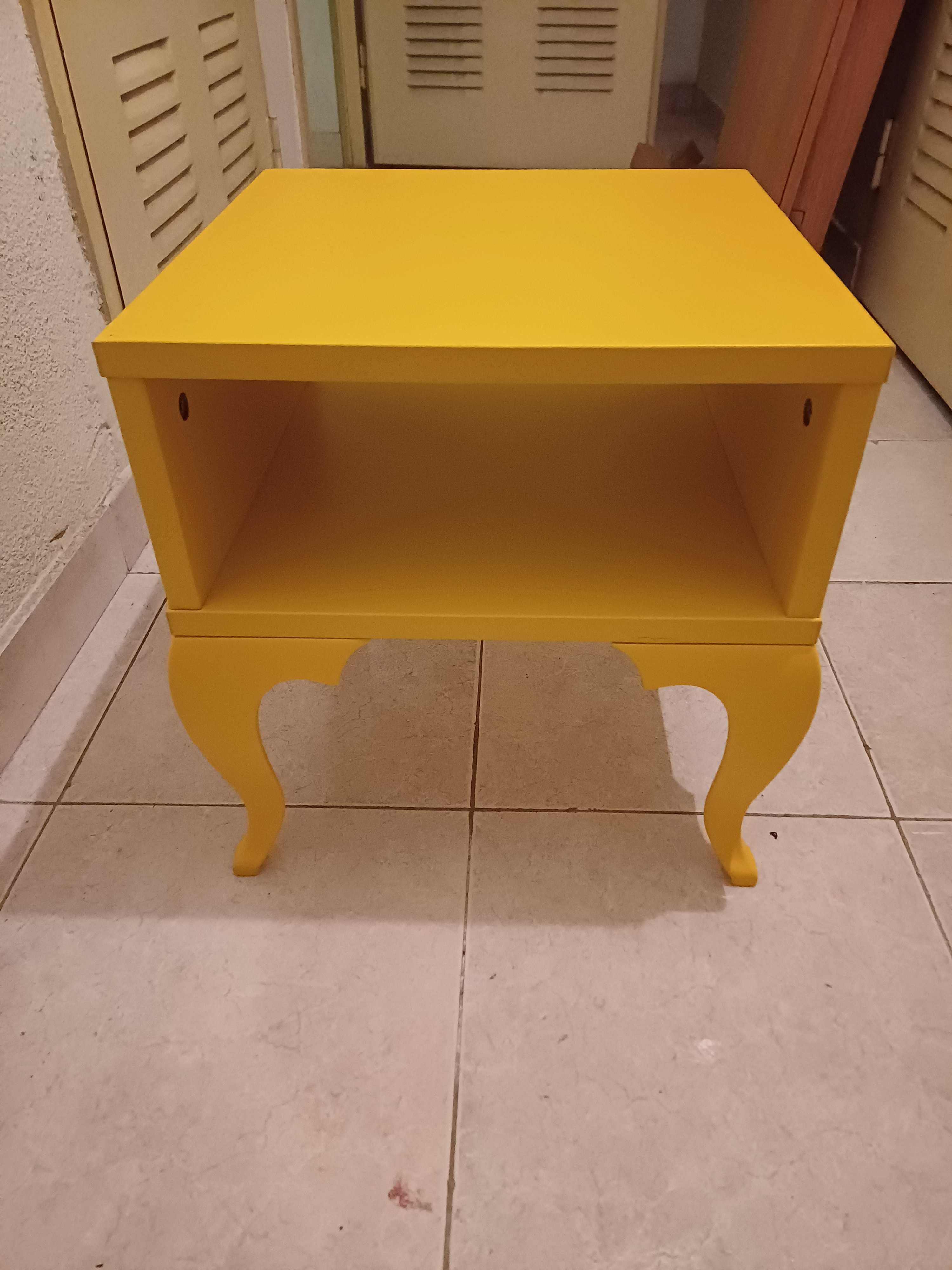 Movel Mesa de Apoio Amarela Ikea