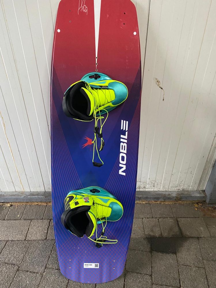 Deska wakeboard r134Nobile + buty Ronix 39