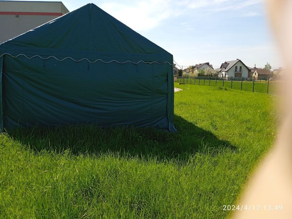 Namiot dla rolników, magazyn