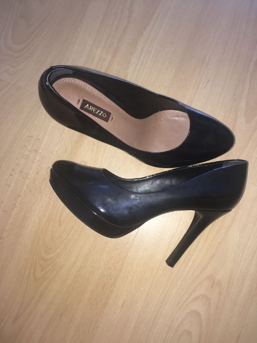 Sapato Arezzo preto verniz