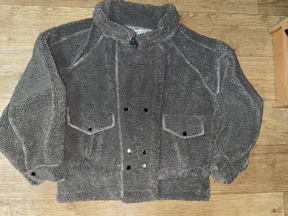 Жіноче пальто укорочене барашка