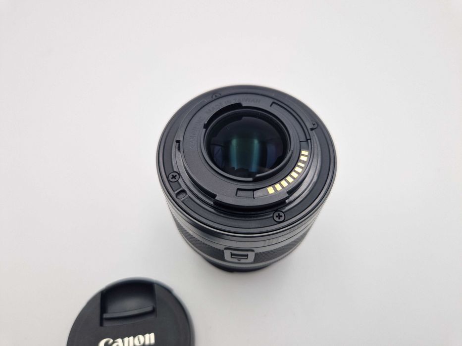 WYPRZEDAŻ Obiektyw Canon EF-M 15-45mm 1:3.5-6.3 IS STM - jak nowy