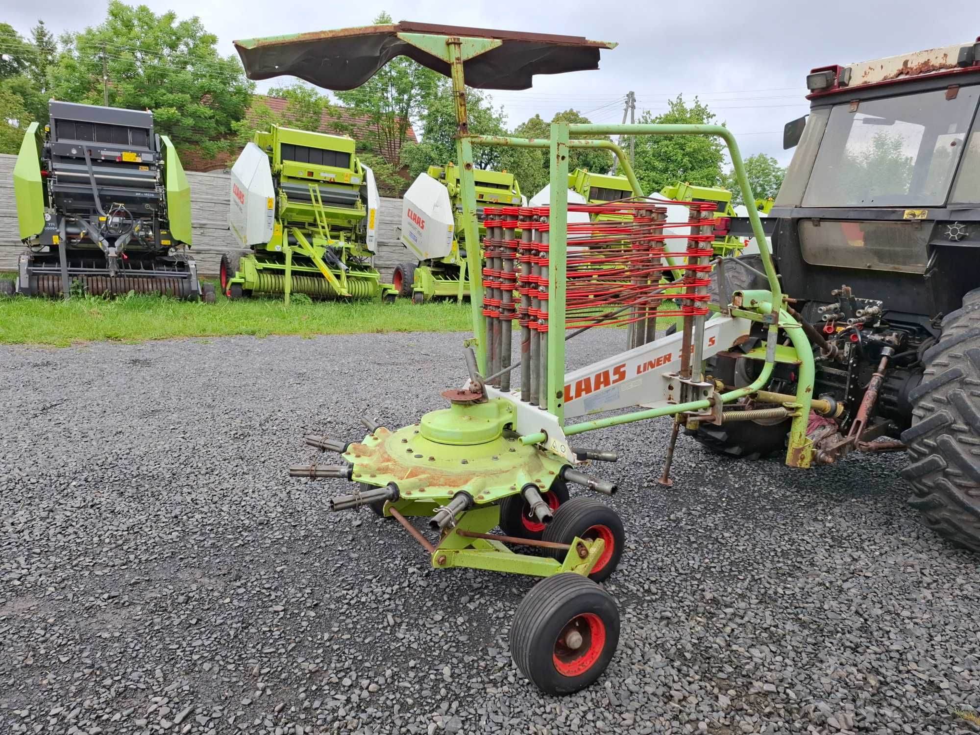 Zgrabiarka CLAAS LINER 390 S, KUHN GA 4321 GM MASTERDRIVE sprawne bdb