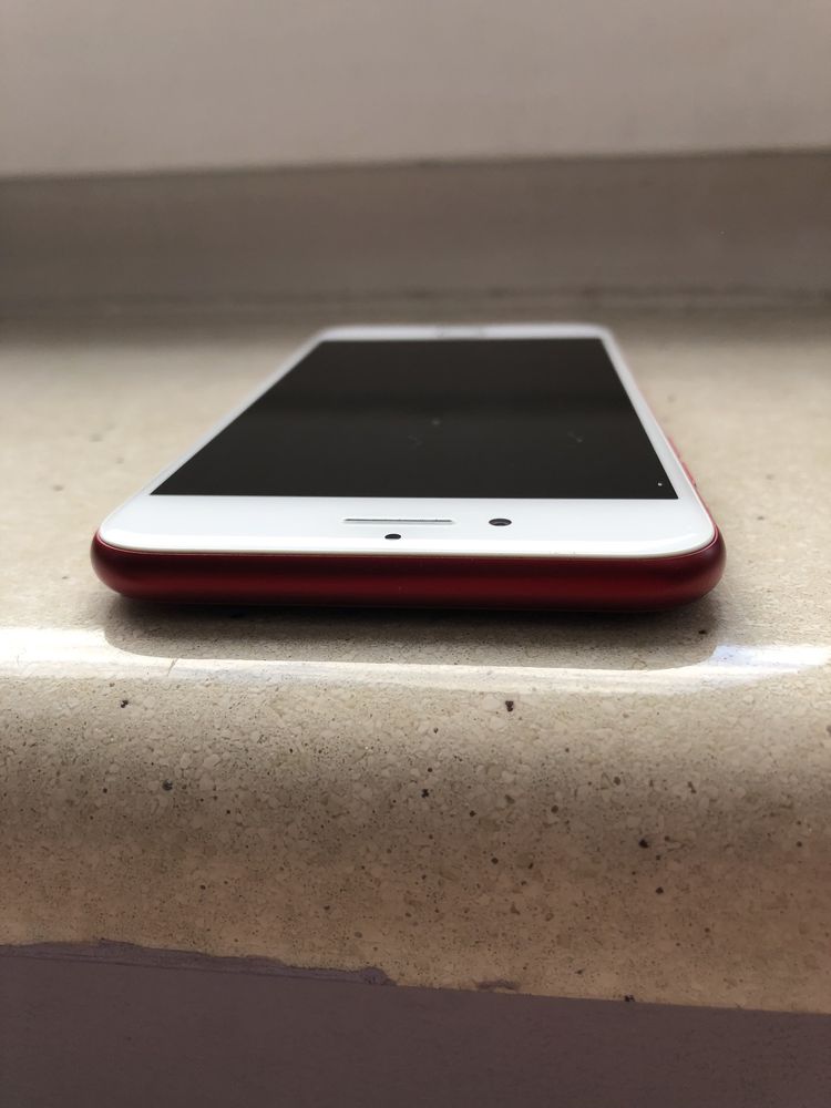 Sprzedam/zamienie Iphone 7 128GB product RED! Stan BDB