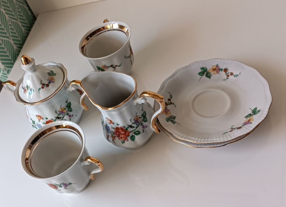 Piękny zestaw porcelana Wałbrzych cudne kolory i złocenia nowe