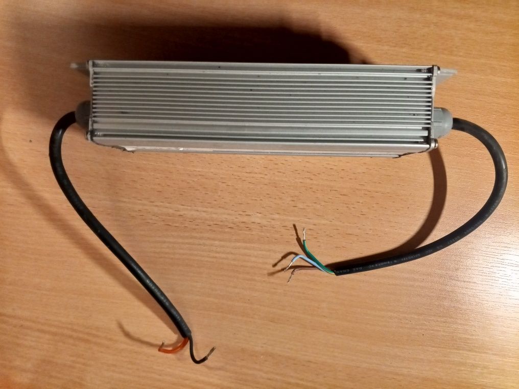 Zasilacz LED 12v 12a