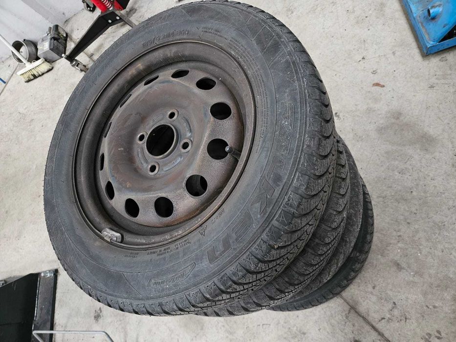 Komplet Kół Opony Zimowe M+S 185/65R14 Felgi Stalowe Nissan Micra K12