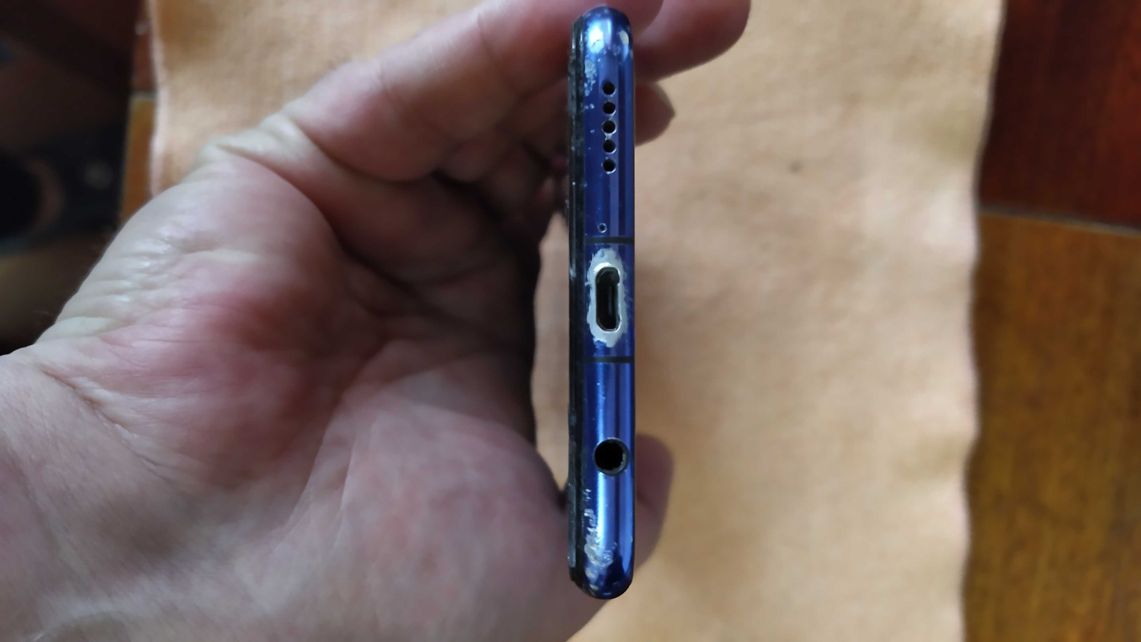 Huawei P Smart Plus 2018 4/64Gb б\у битый