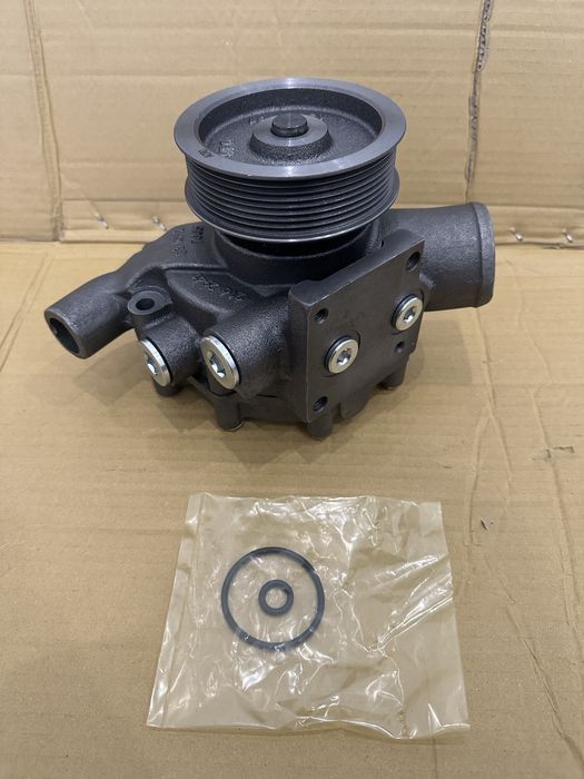 Насос помпа водяна Cat C9 3522125