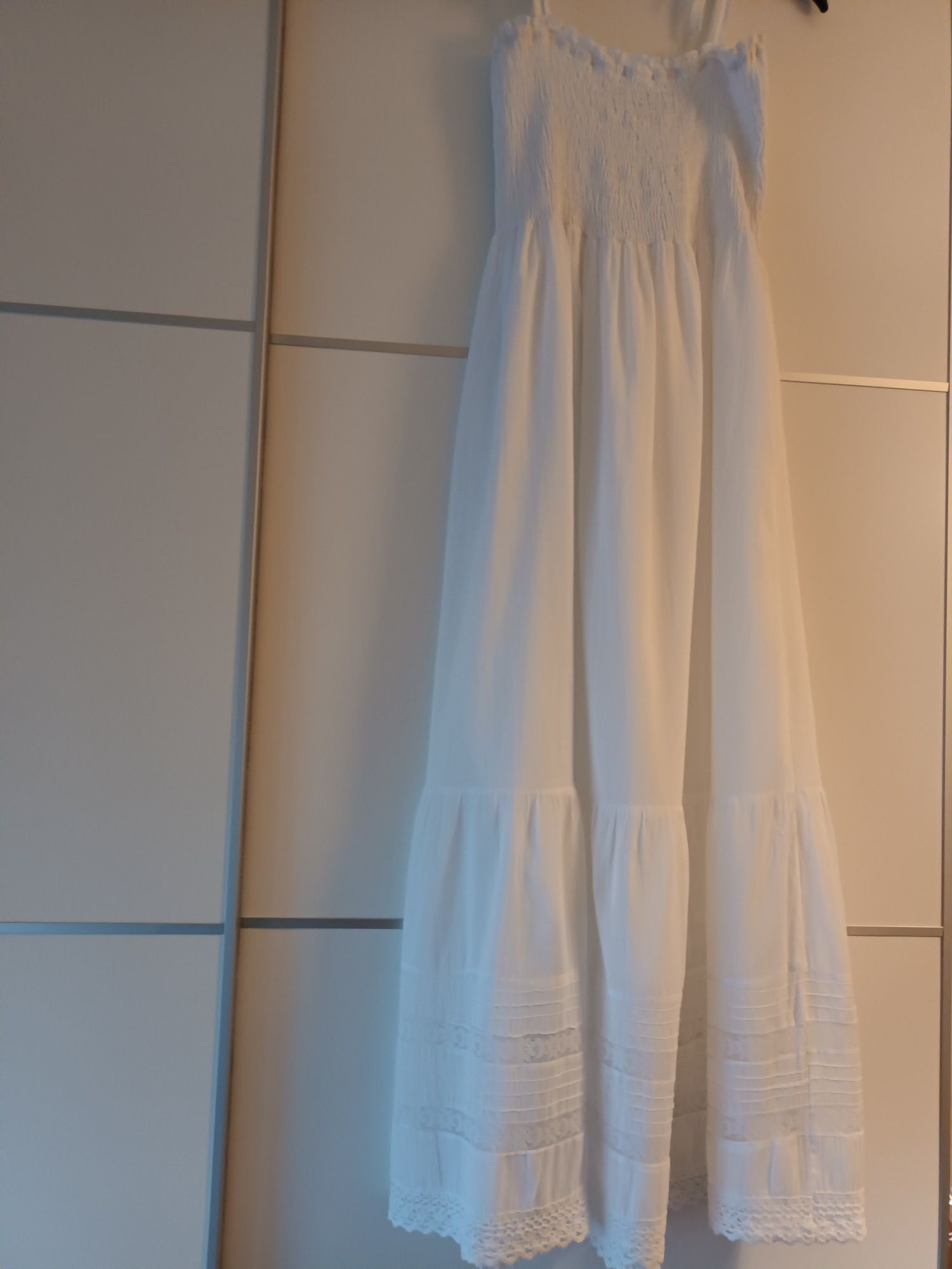 Vestido branco comprido