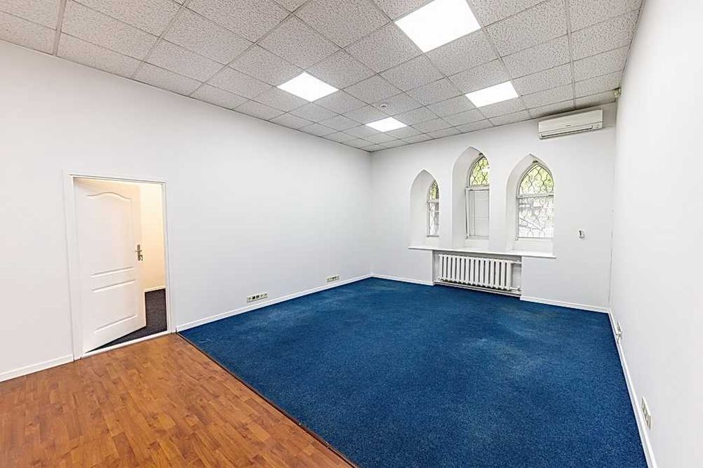 Без комиссии аренда фасадного офиса в Центре, Золотые Ворота, Гончара