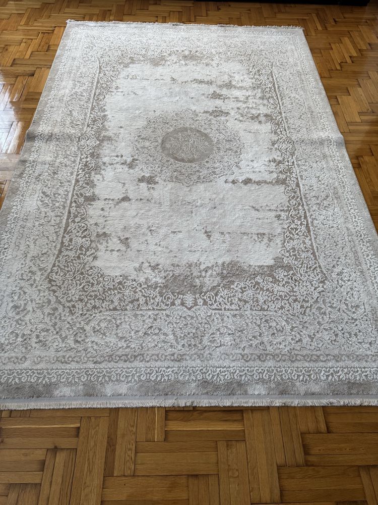 Продам турецький килим 2х3