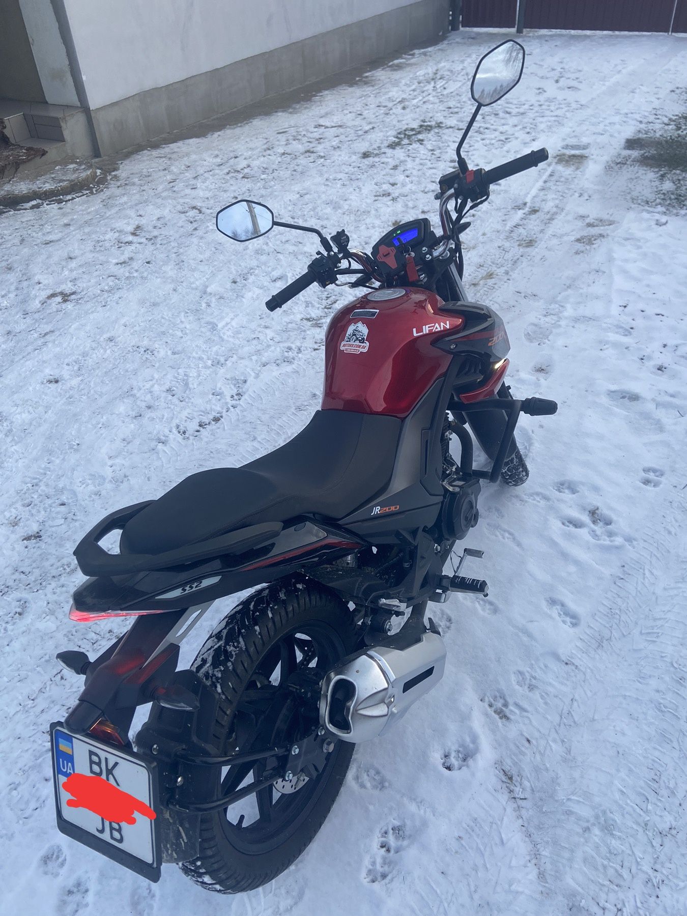Продам  lifan jr 200