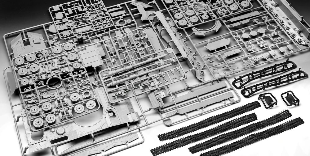POJAZD model 1/35 Revell 03281 czołg LEOPARD 2A6/A6NL