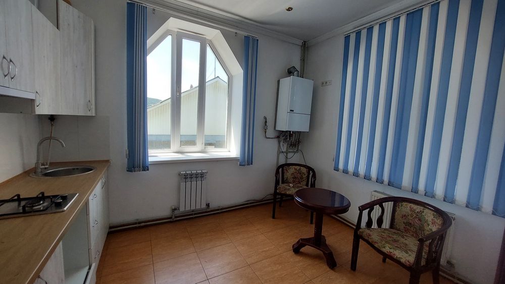 Оренда частини будинку. Вул.Покровська.