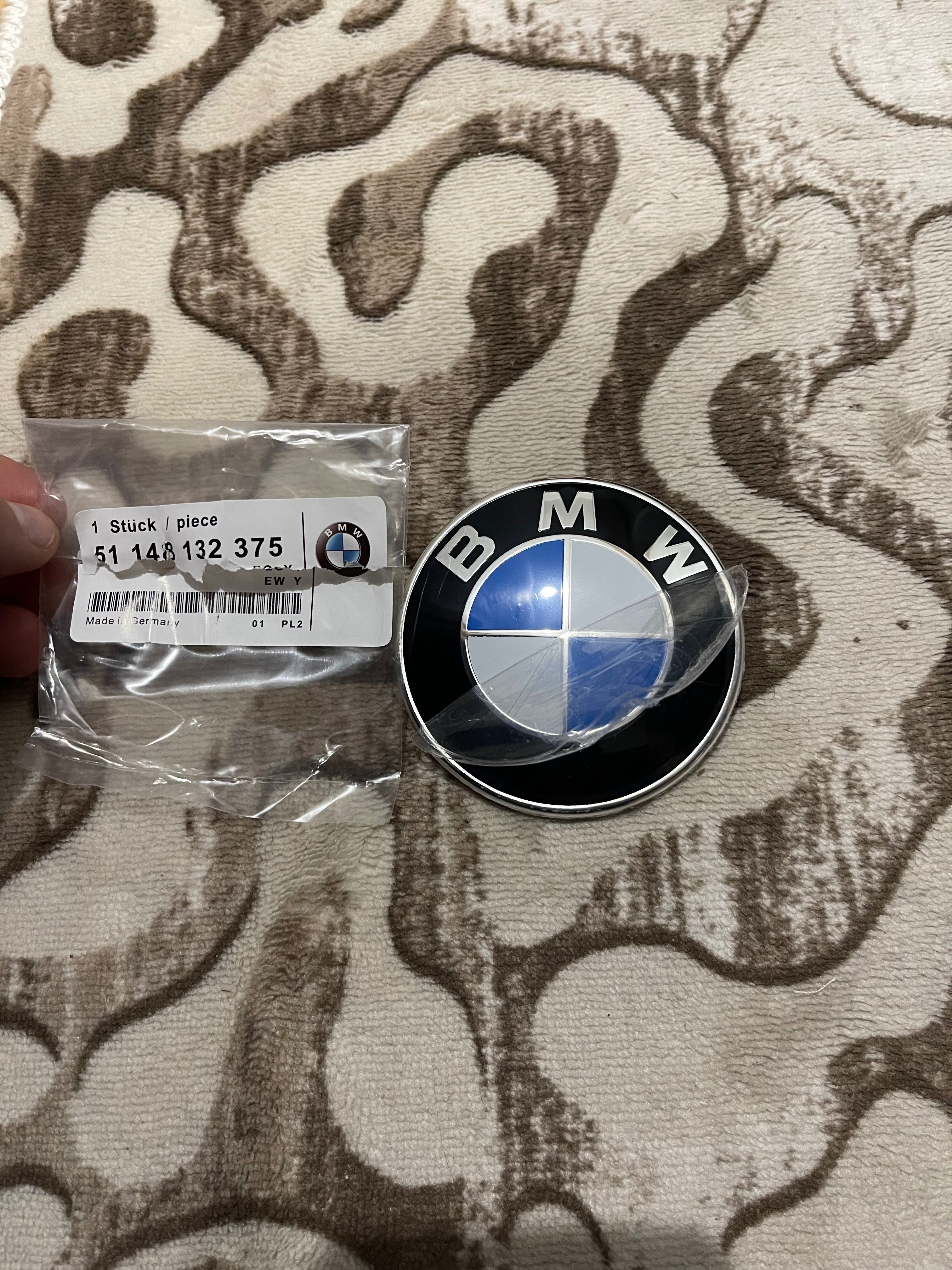 Значку bmw оригинал 51148132375