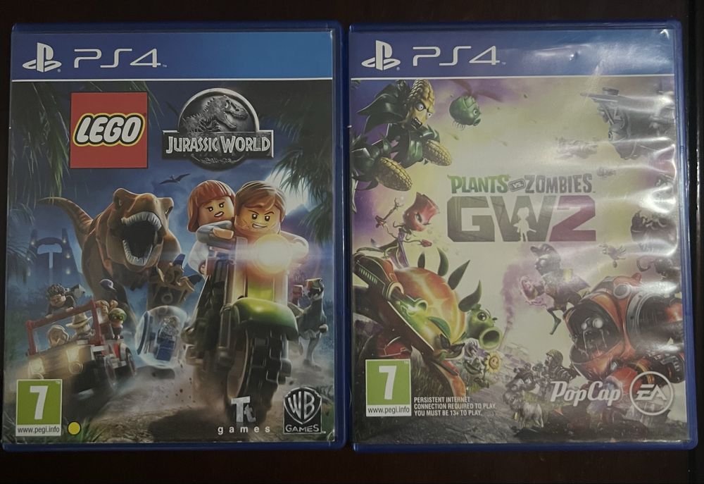 Jogos de Ps4, Lego Jurassic World e PlantsVSZombies