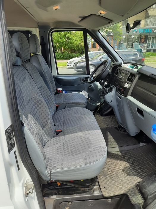 Індивідуальний трансфер до аеропортів Ясси,Кишенів,Молдова бус 8 місць