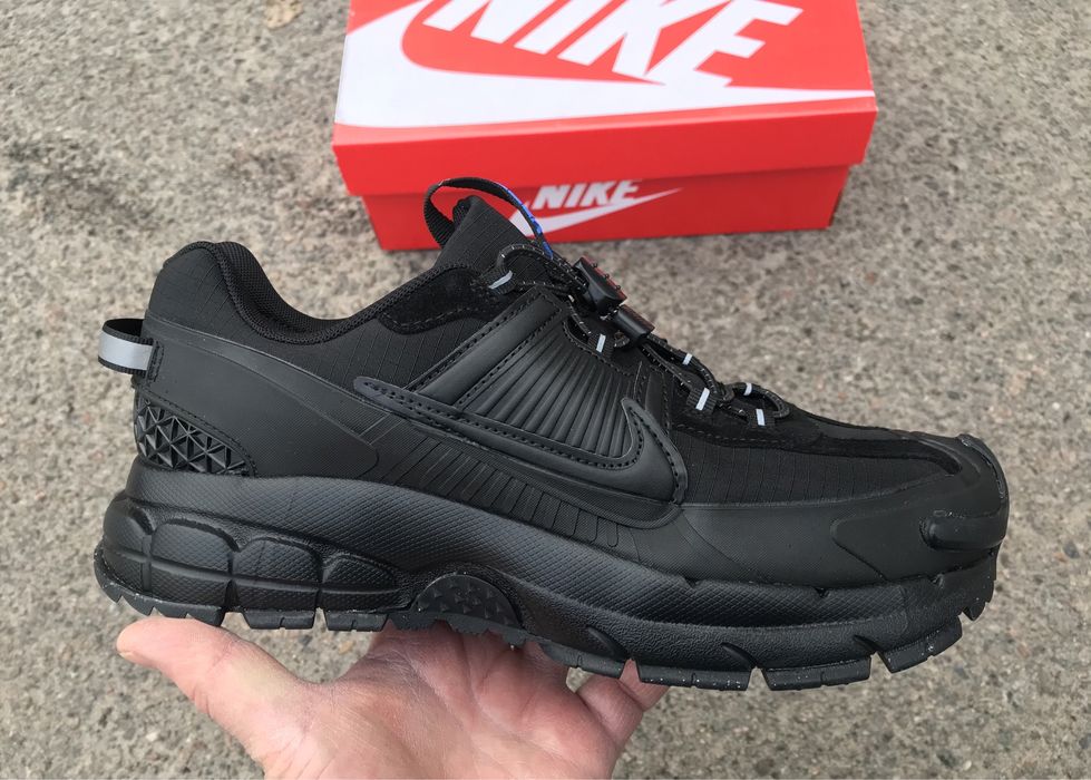 Кроссовки Nike Vomero 5 Roam black.