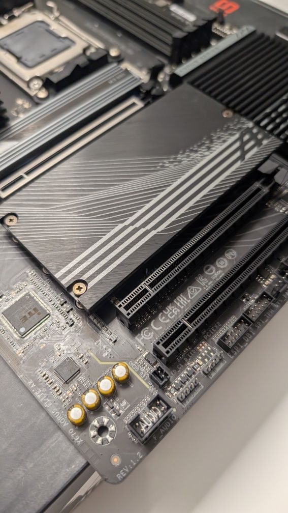 Aorus X670 Elite AX