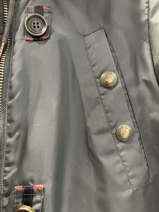 Куртка жіноча зимова М Burberry хакі