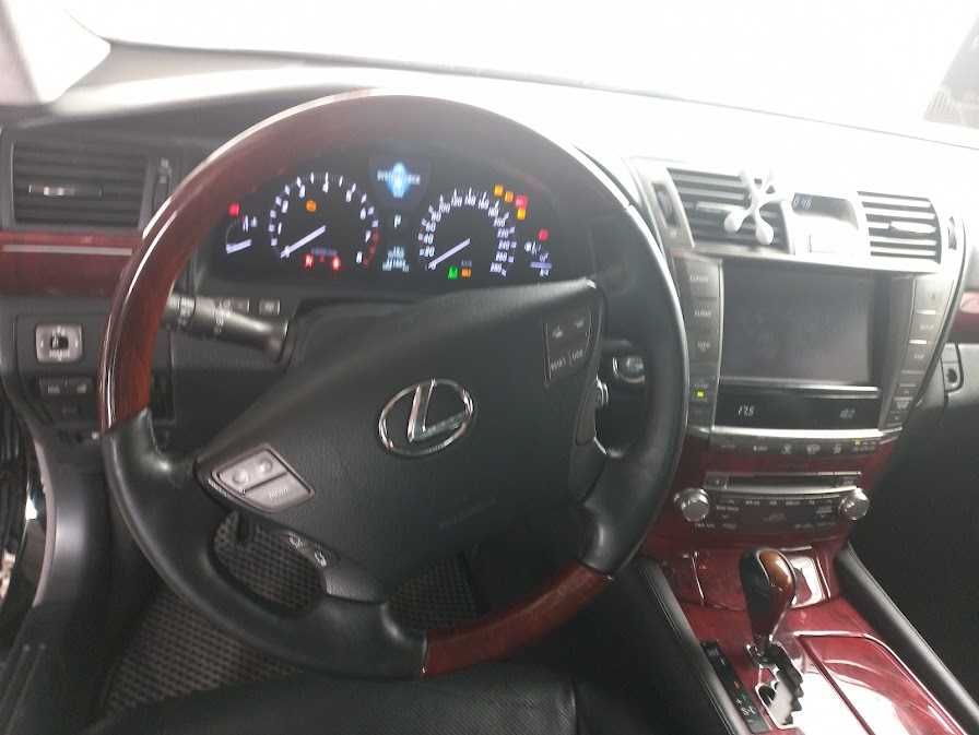 Продам lexus Ls460 Long AWD