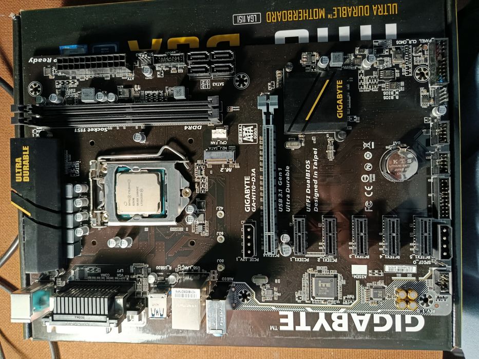 Motherboard gigabyte h110-d3a + celeron g3930