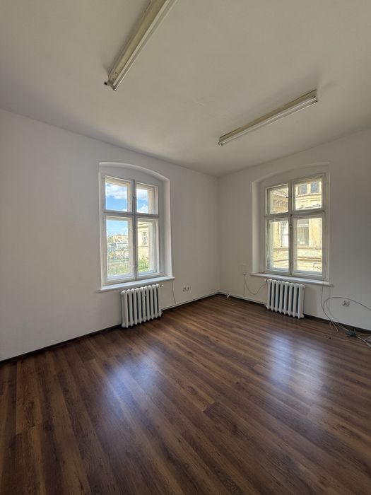 Lokal usługowy 15m2 1 piętro