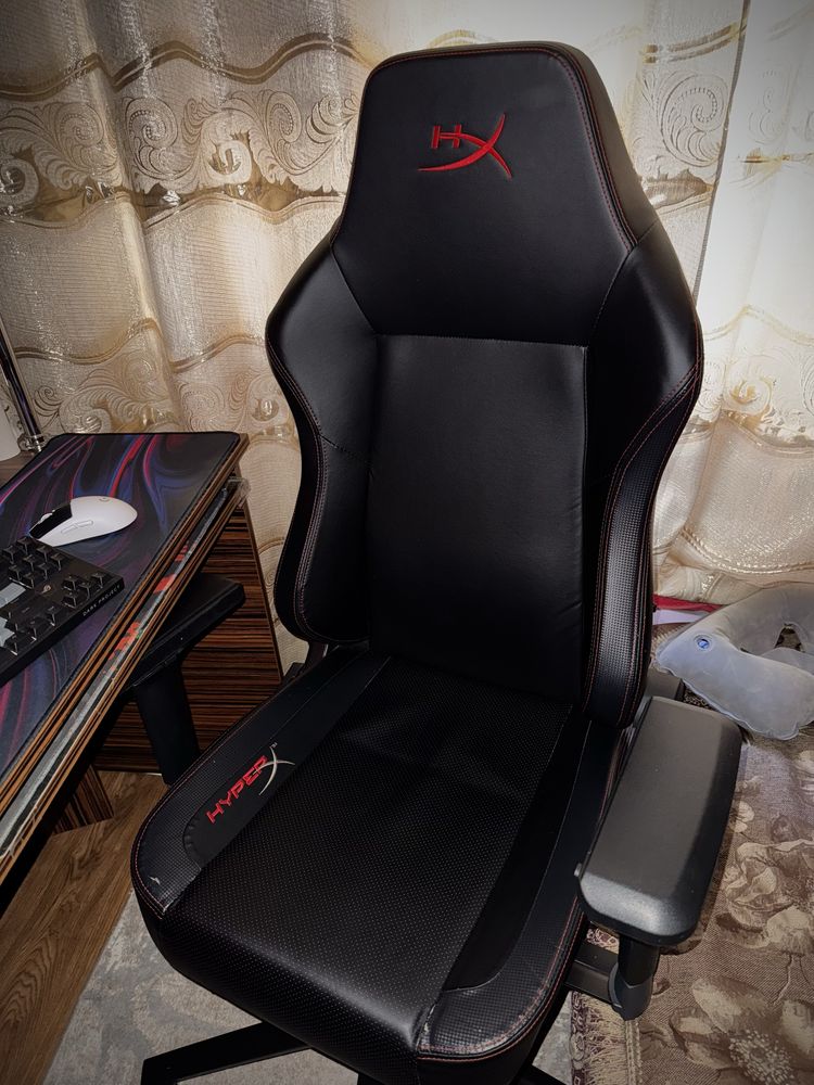 Игровое кресло HyperX