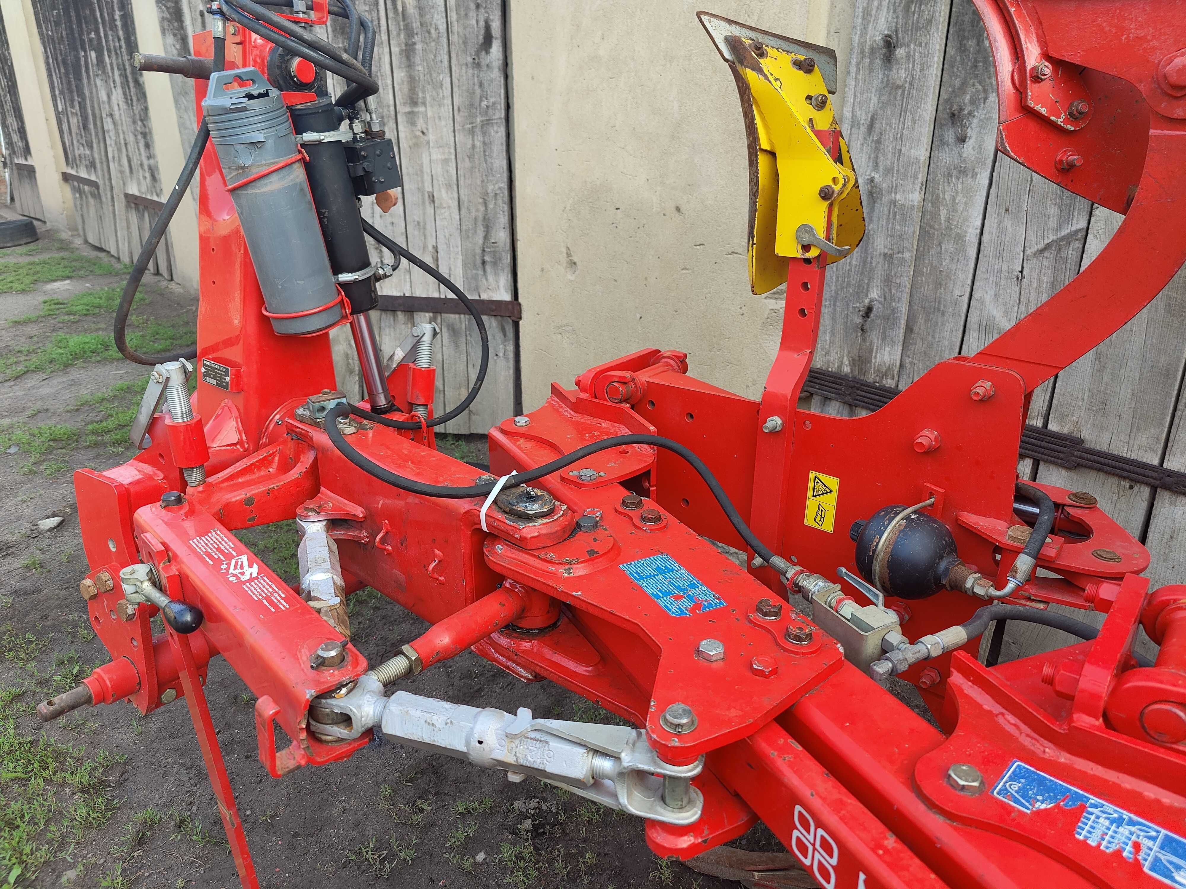 Pług 4- skibowy obrotowy POTTINGER SERWO NOVA S25 hydr. zabezpieczenia
