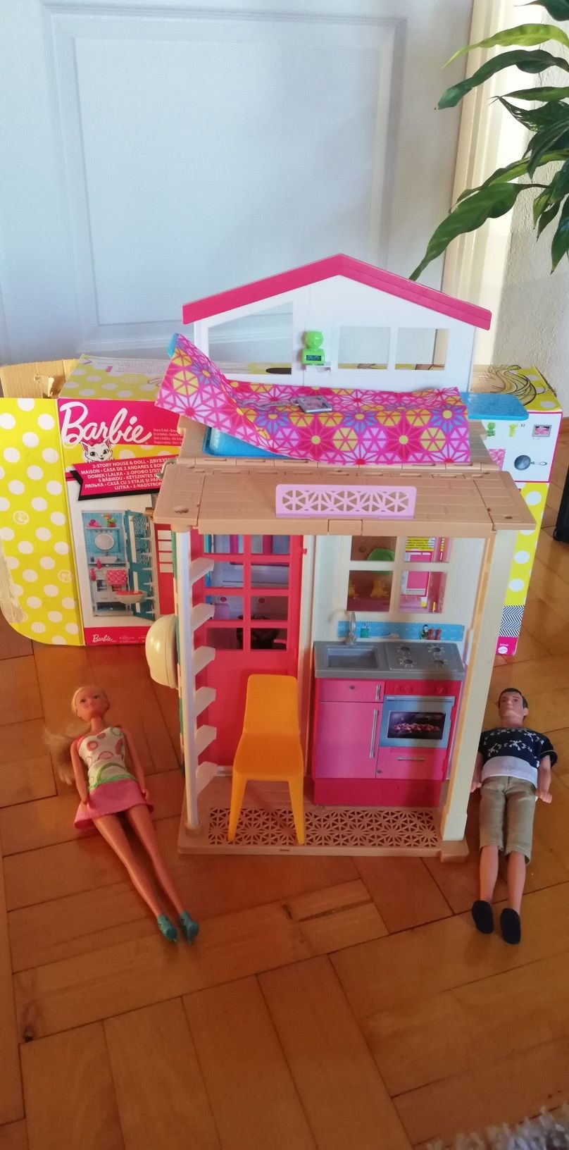 Domek dla lalki Barbie + Ken