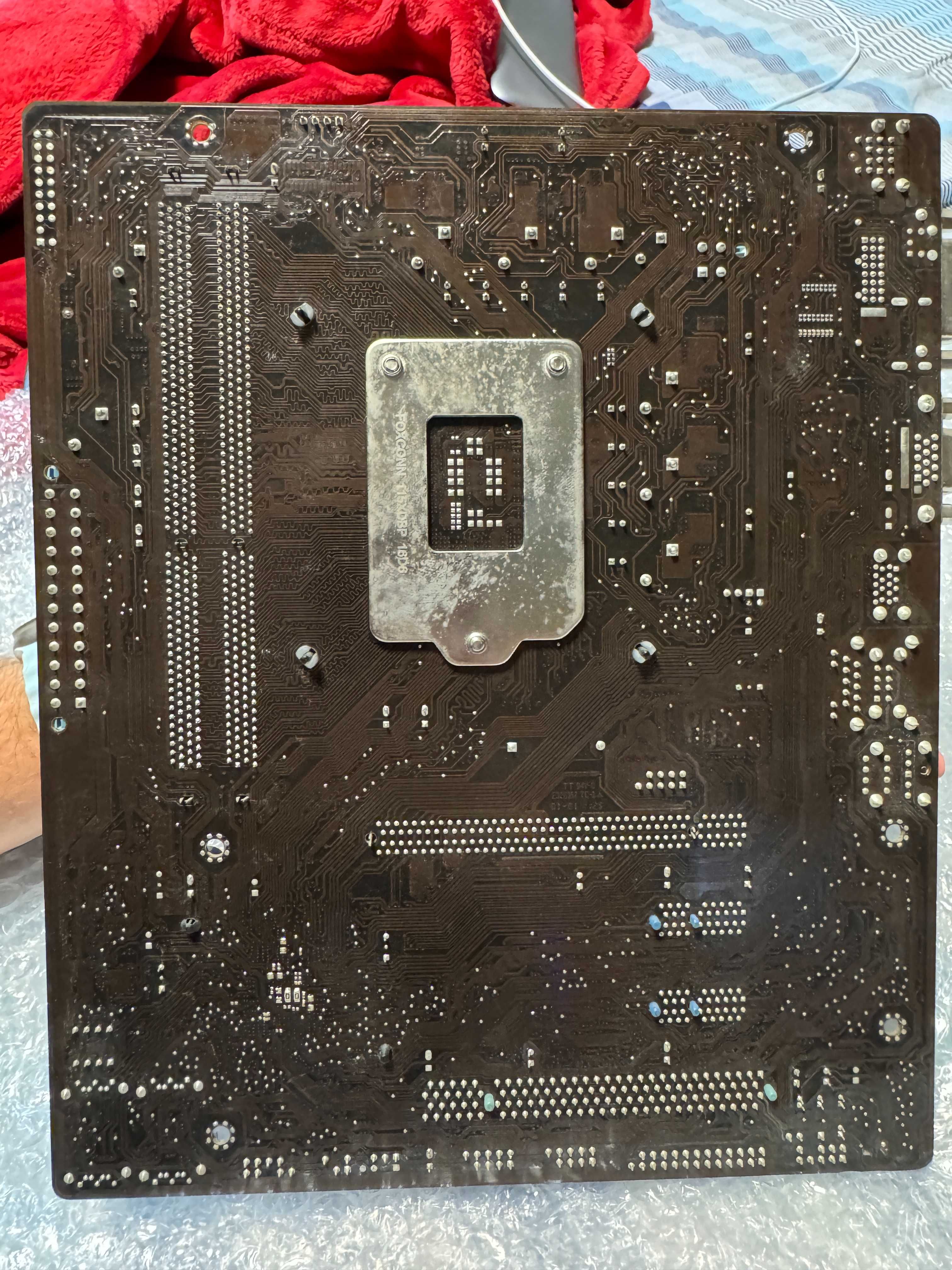 Комплект материнская плата Asus P8H61, Intel i-5 2400 CPU, DDR3 16Gb
