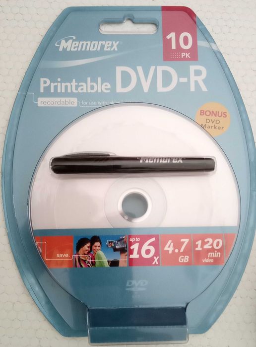 Dvds e CDs, packs novos, a 5€ cada