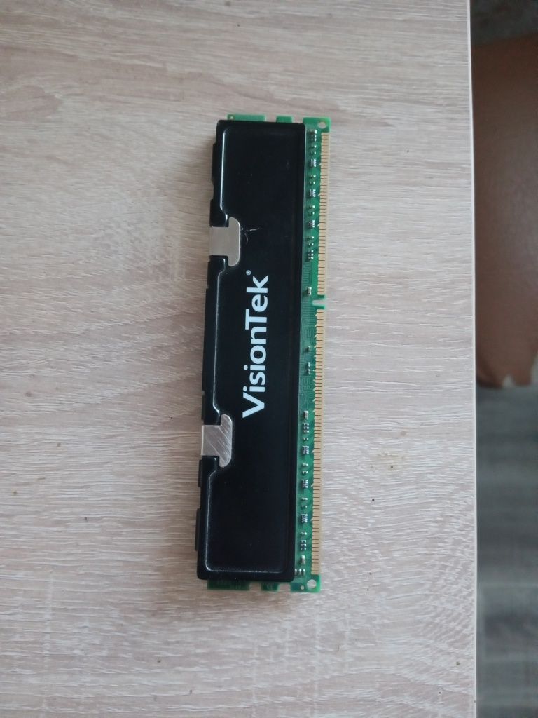 Продается оперативная память DDR 3 1333Mg