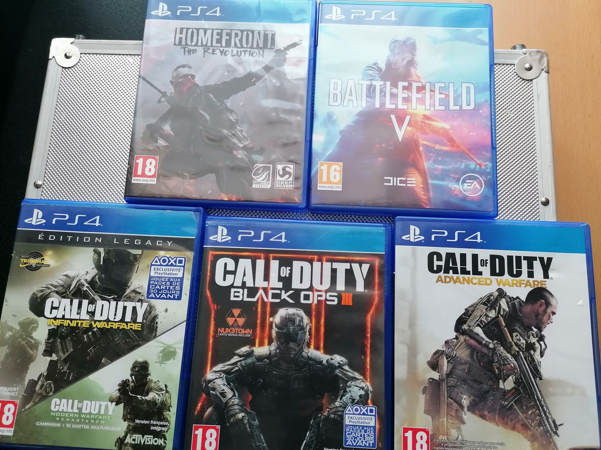 Vários Jogos PS4 novos e usados