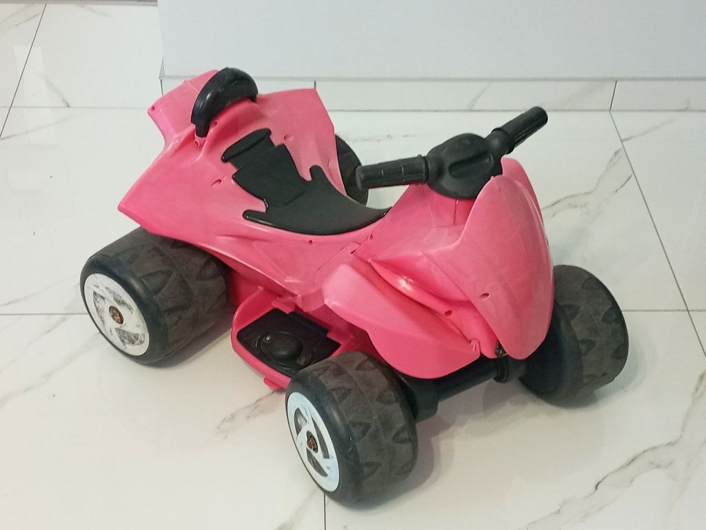 Дитячий електроквадроцикл для дівчинки