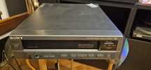 Odtwarzacz wideo Sony retro kaset VHS lata 80.