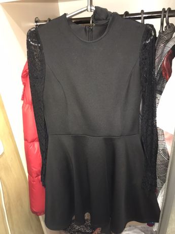 Чёрное стильное платье