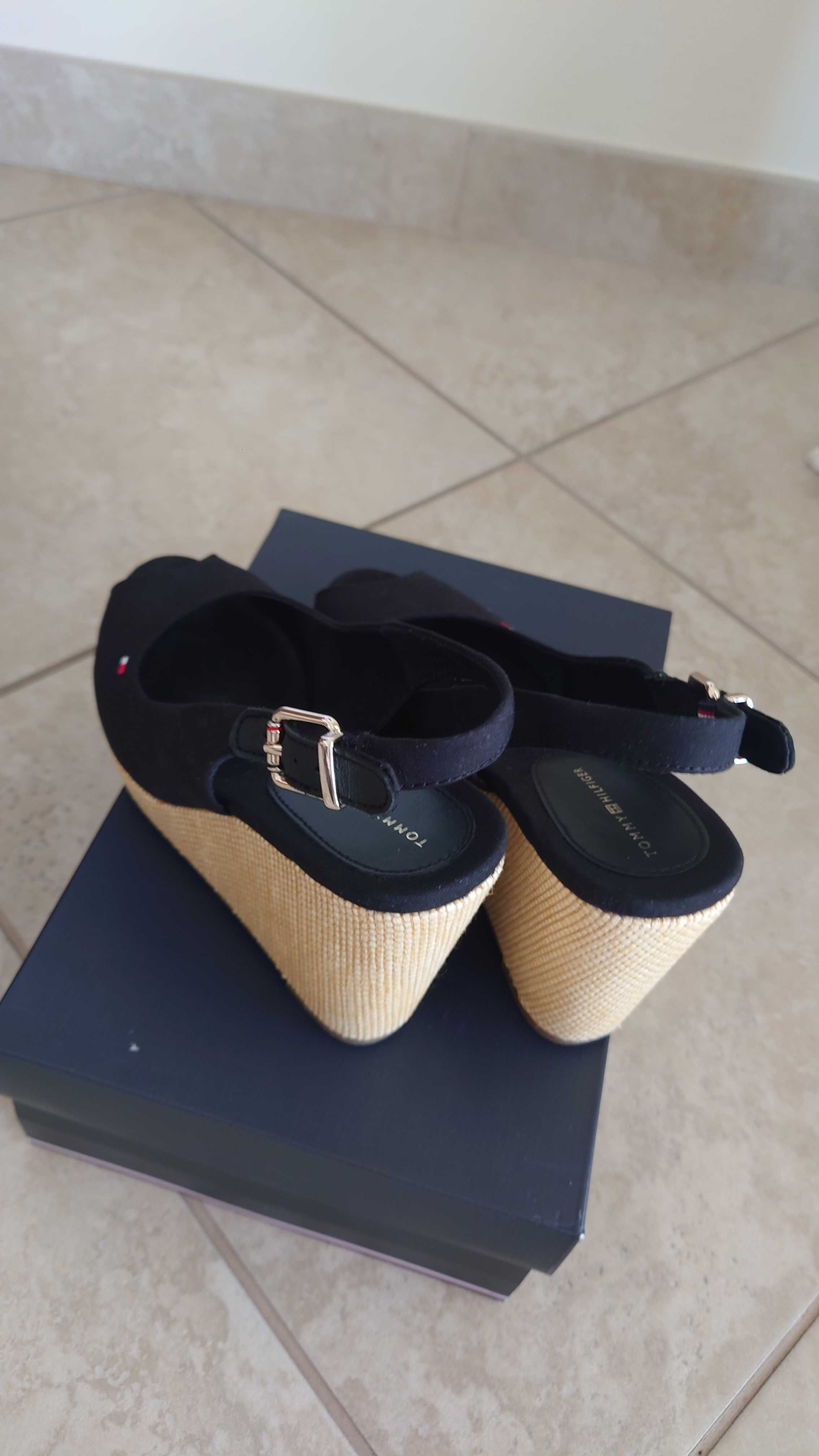 Buty Tommy Hilfiger r38 Iconic Elena