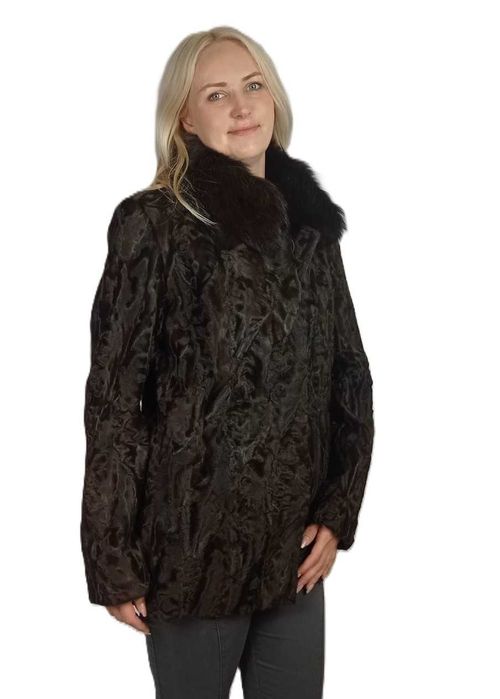 Damska kurtka z futra karakuła z kołnierzem z lisa – Model Hilda
